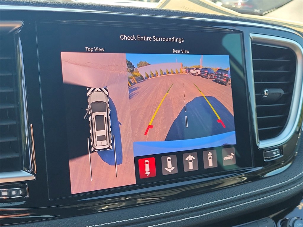 New 2026 Chrysler Pacifica Limited image 28