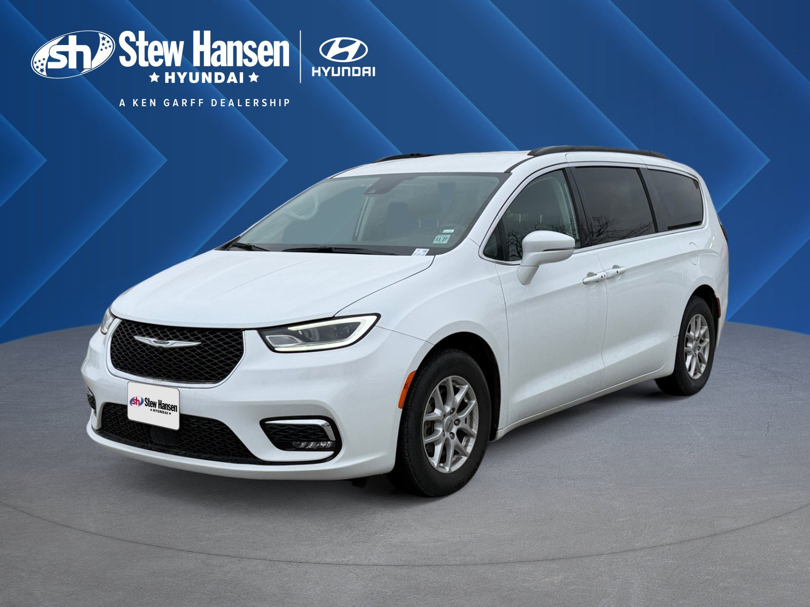 Used 2022 Chrysler Pacifica Touring-L