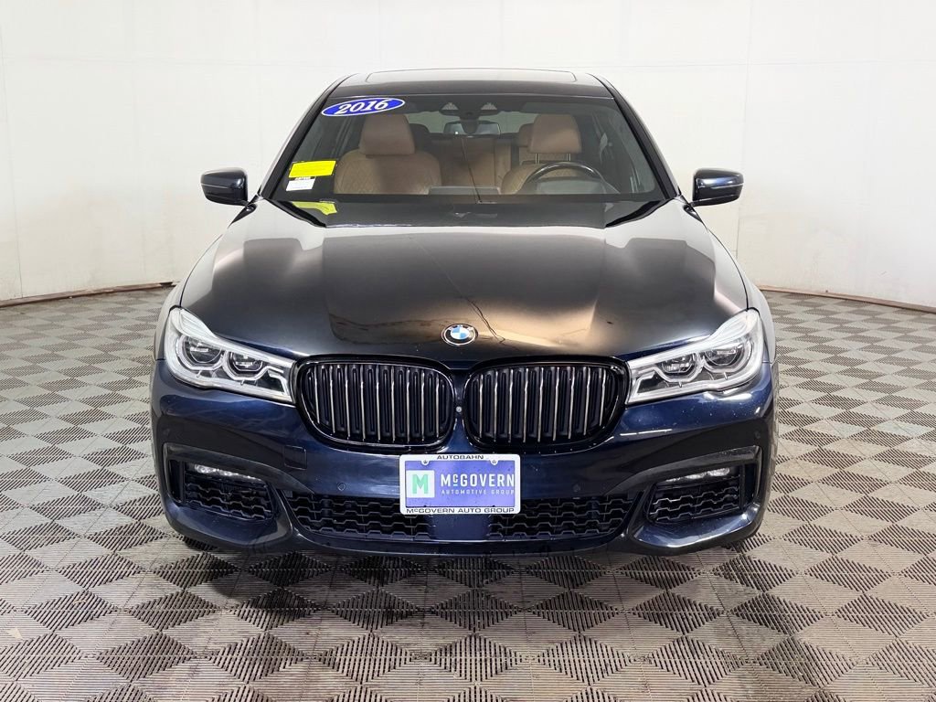 Used 2016 BMW 750i xDrive image 9