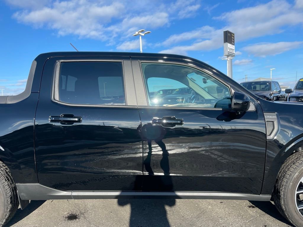 Used 2025 Ford Maverick Lariat w/ 4K Tow Package image 38