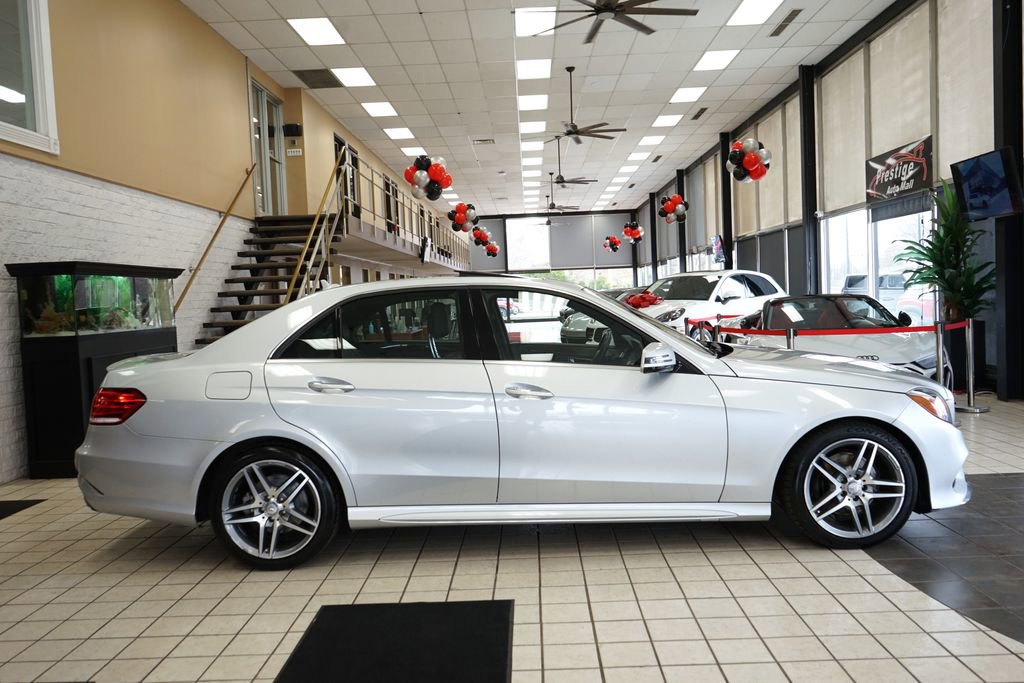 Used 2014 Mercedes-Benz E 350 4MATIC Sedan image 17