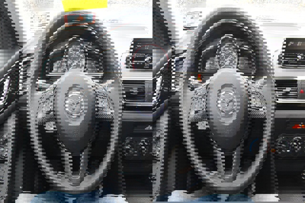 Used 2014 MAZDA MAZDA3 i Sport image 6