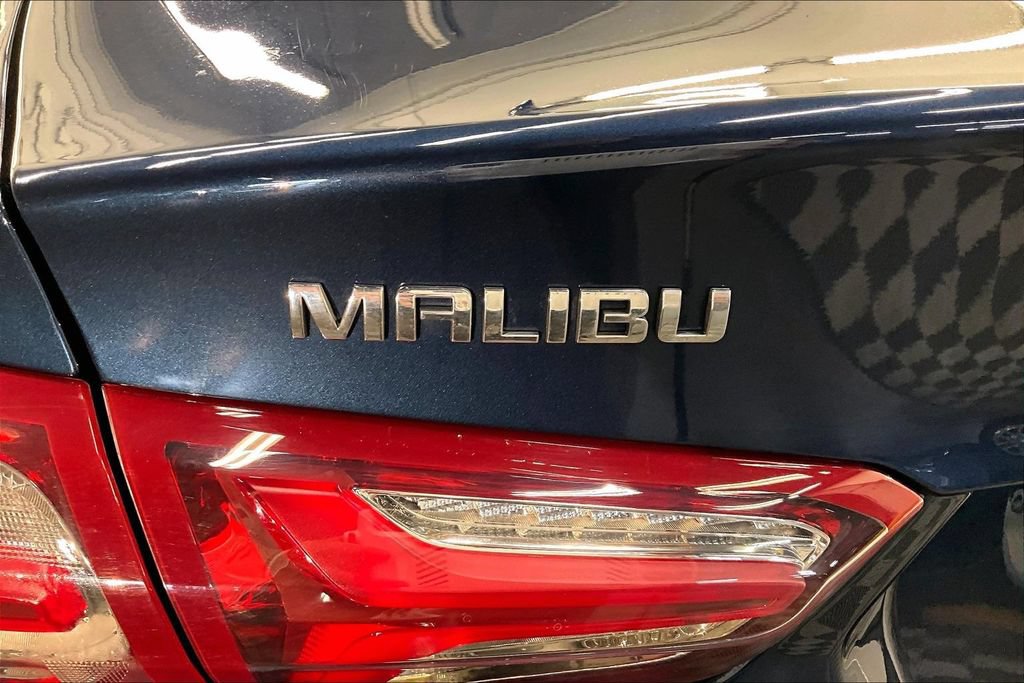 Used 2021 Chevrolet Malibu LT FWD image 30
