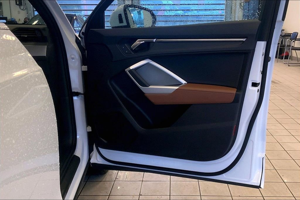 Certified 2024 Audi Q3 2.0T Premium image 23