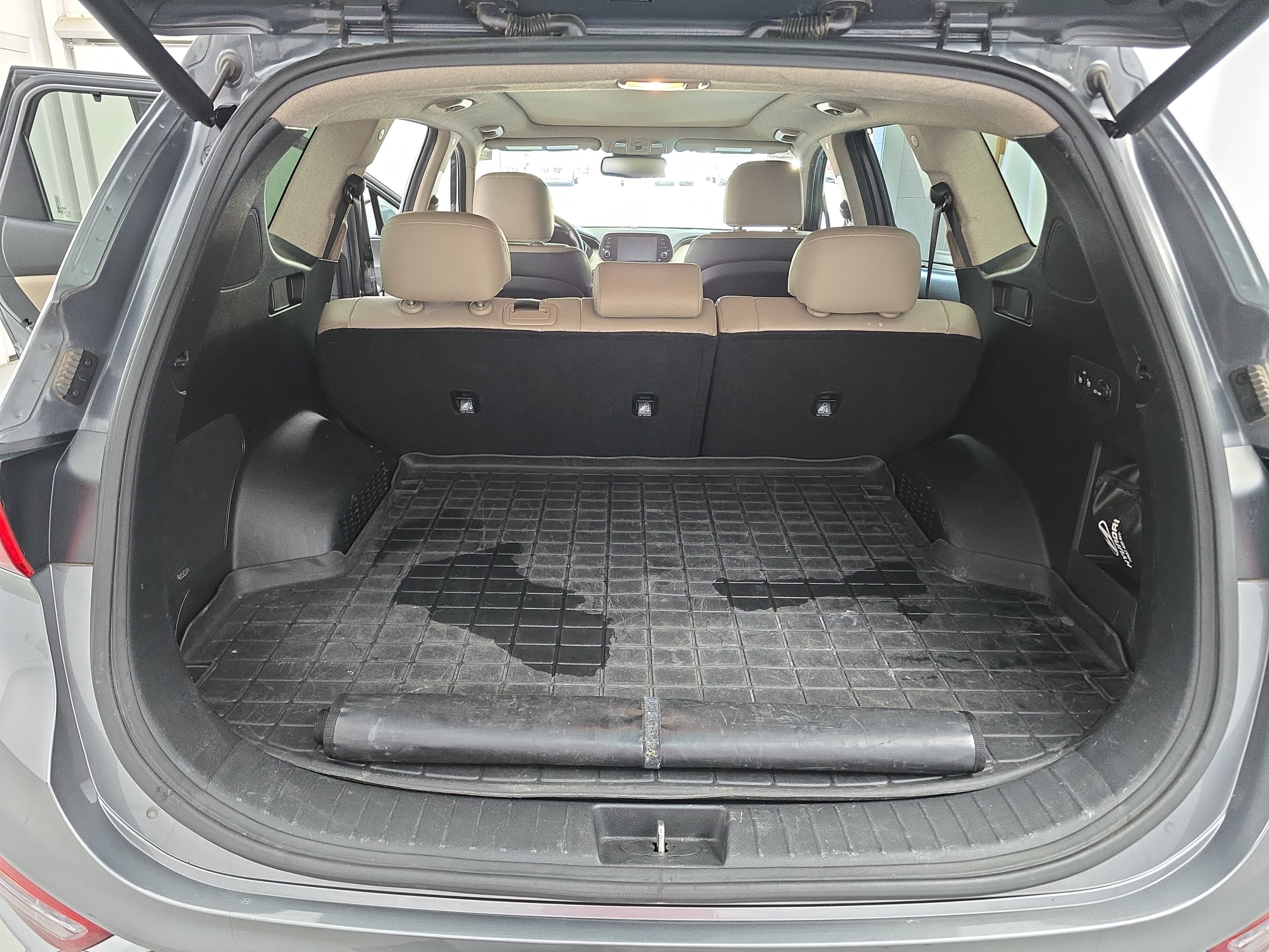 Used 2019 Hyundai Santa Fe Limited FWD image 12