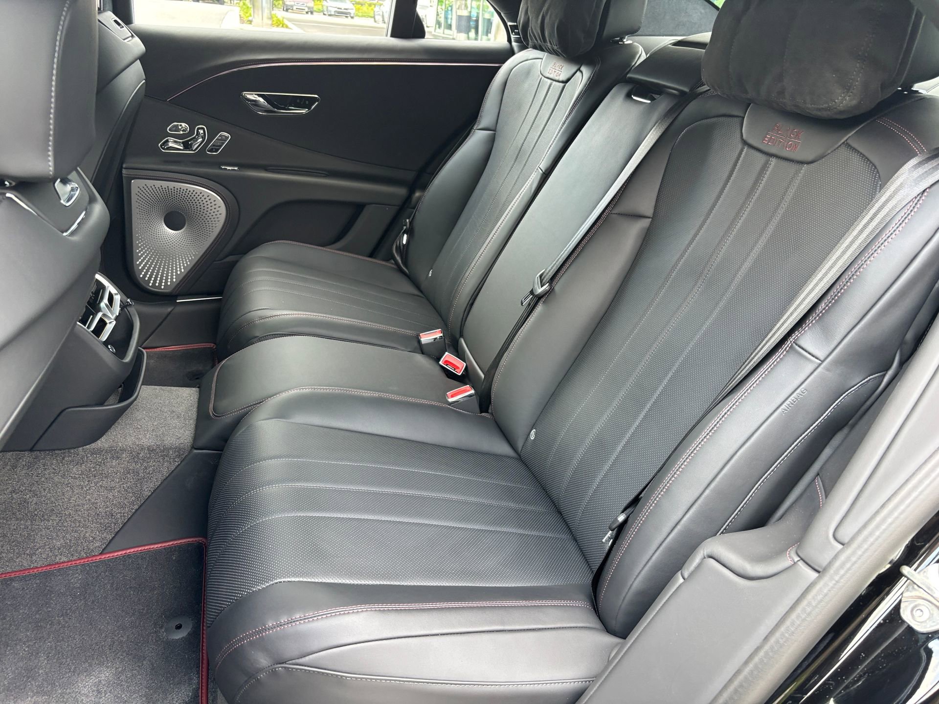 New 2025 Bentley Flying Spur Plug-In Hybrid image 21