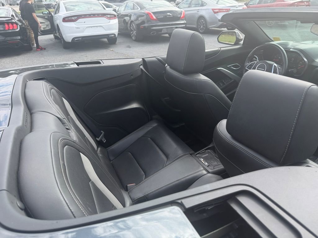 Used 2018 Chevrolet Camaro LT image 17