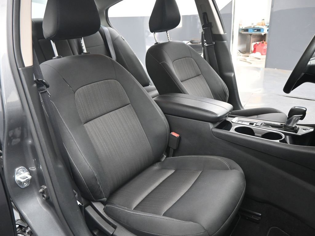 Used 2024 Nissan Altima 2.5 SV image 19