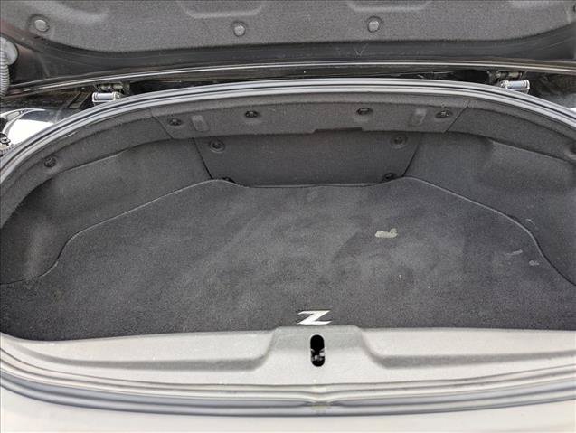Used 2018 Nissan 370Z Touring RWD image 27