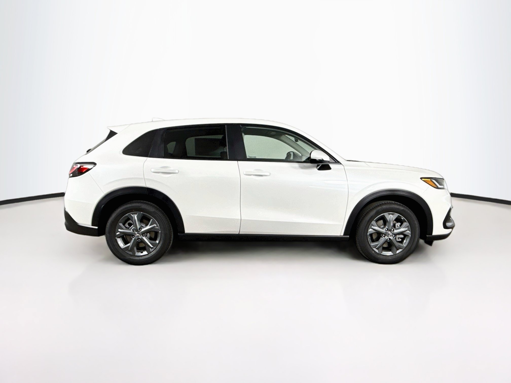 New 2027 Honda HR-V LX image 2