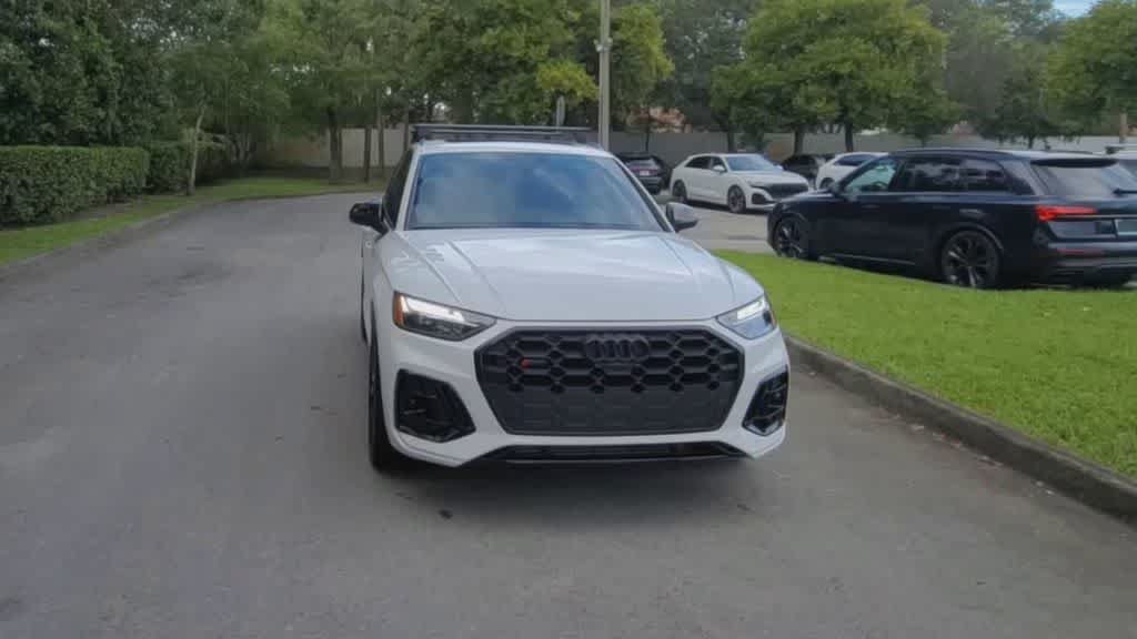 Certified 2025 Audi SQ5 Premium Plus w/ Premium Plus Package AWD/4WD image 3
