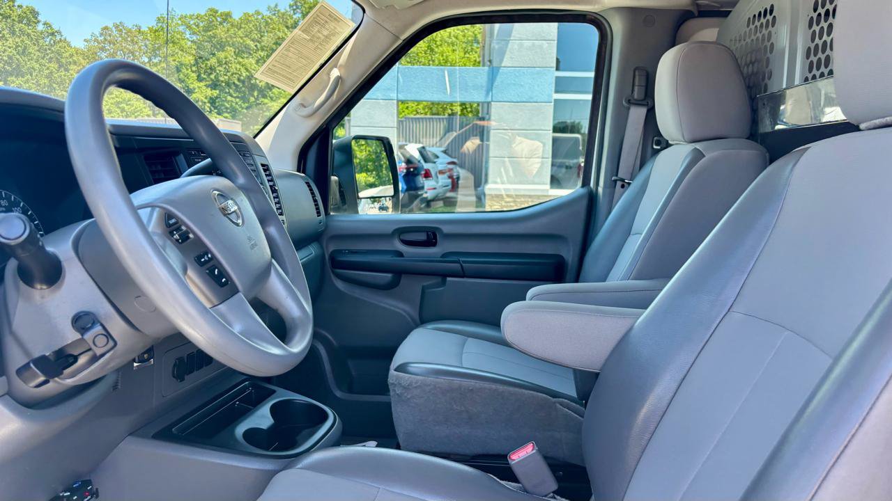 Used 2018 Nissan NV 2500 S RWD image 15