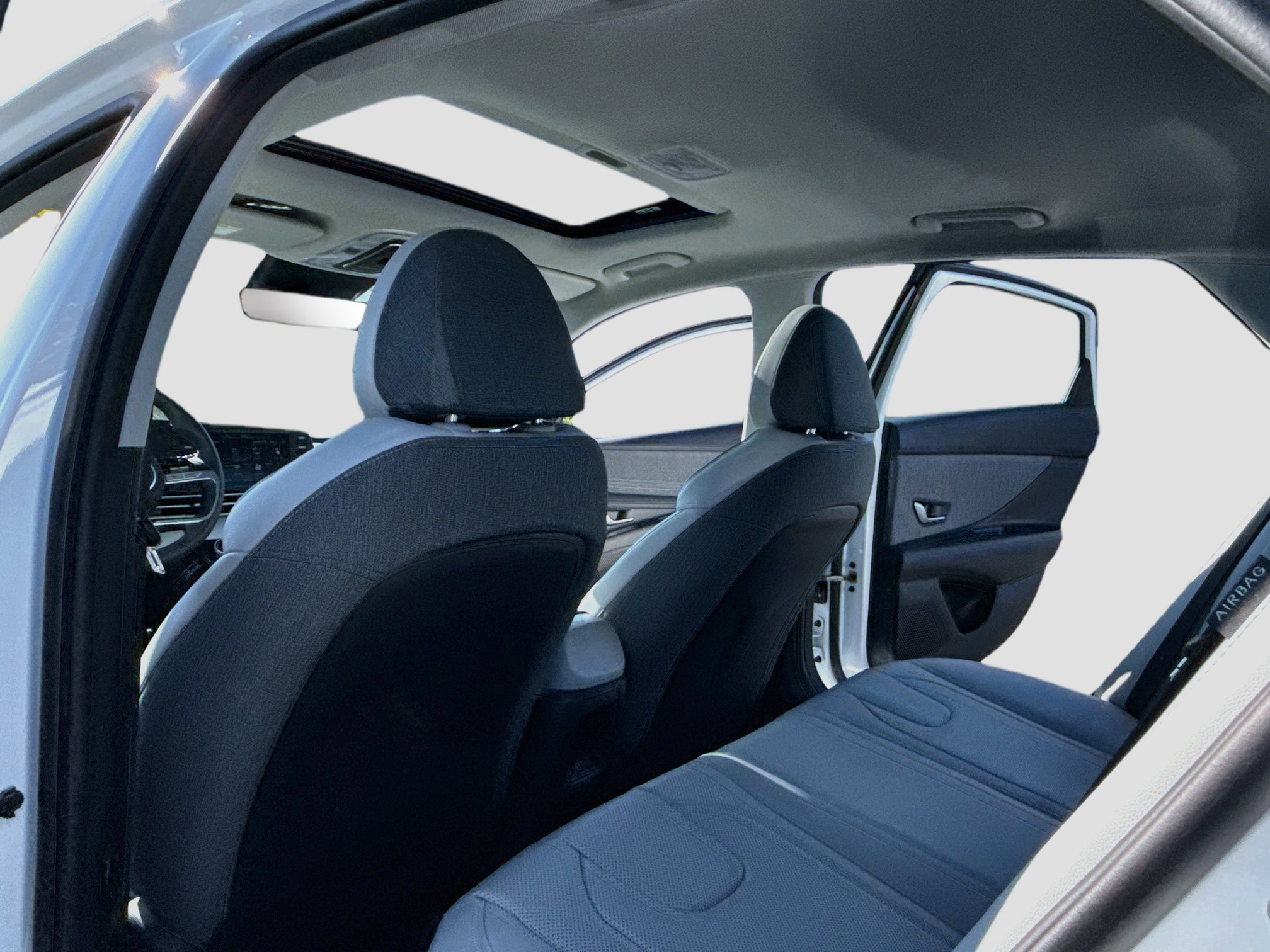 New 2026 Hyundai Elantra SEL Sport FWD image 7