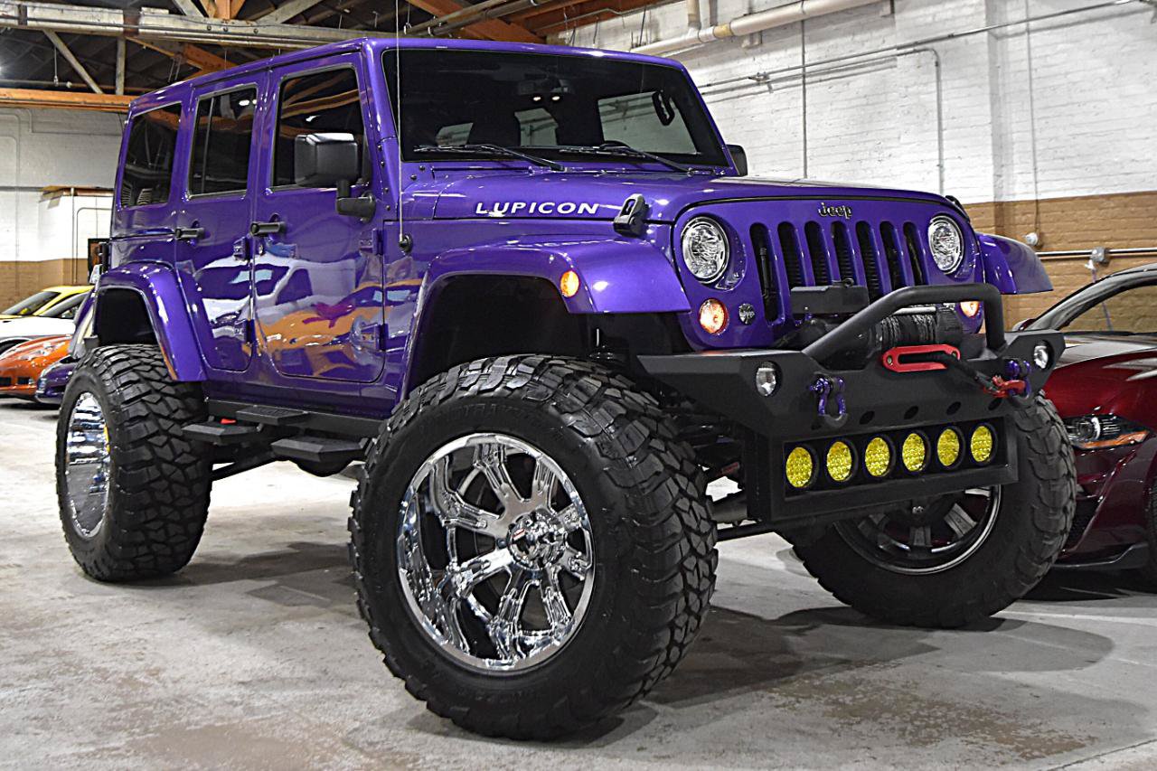 Used 2017 Jeep Wrangler Unlimited Rubicon w/ Cold Weather Group AWD/4WD image 2