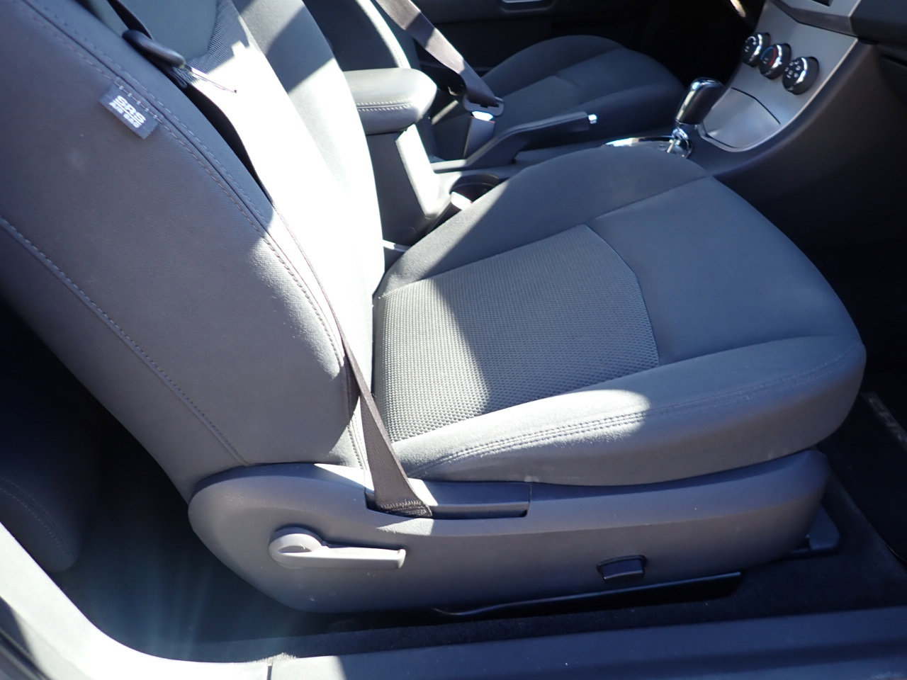 Used 2010 Chrysler Sebring Touring image 30