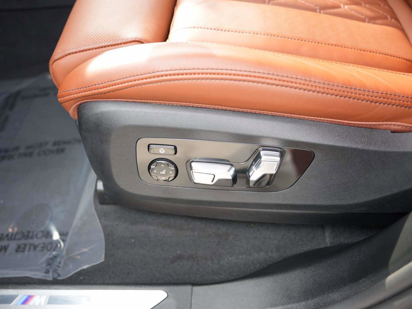 Used 2025 BMW X5 xDrive40i AWD/4WD image 13