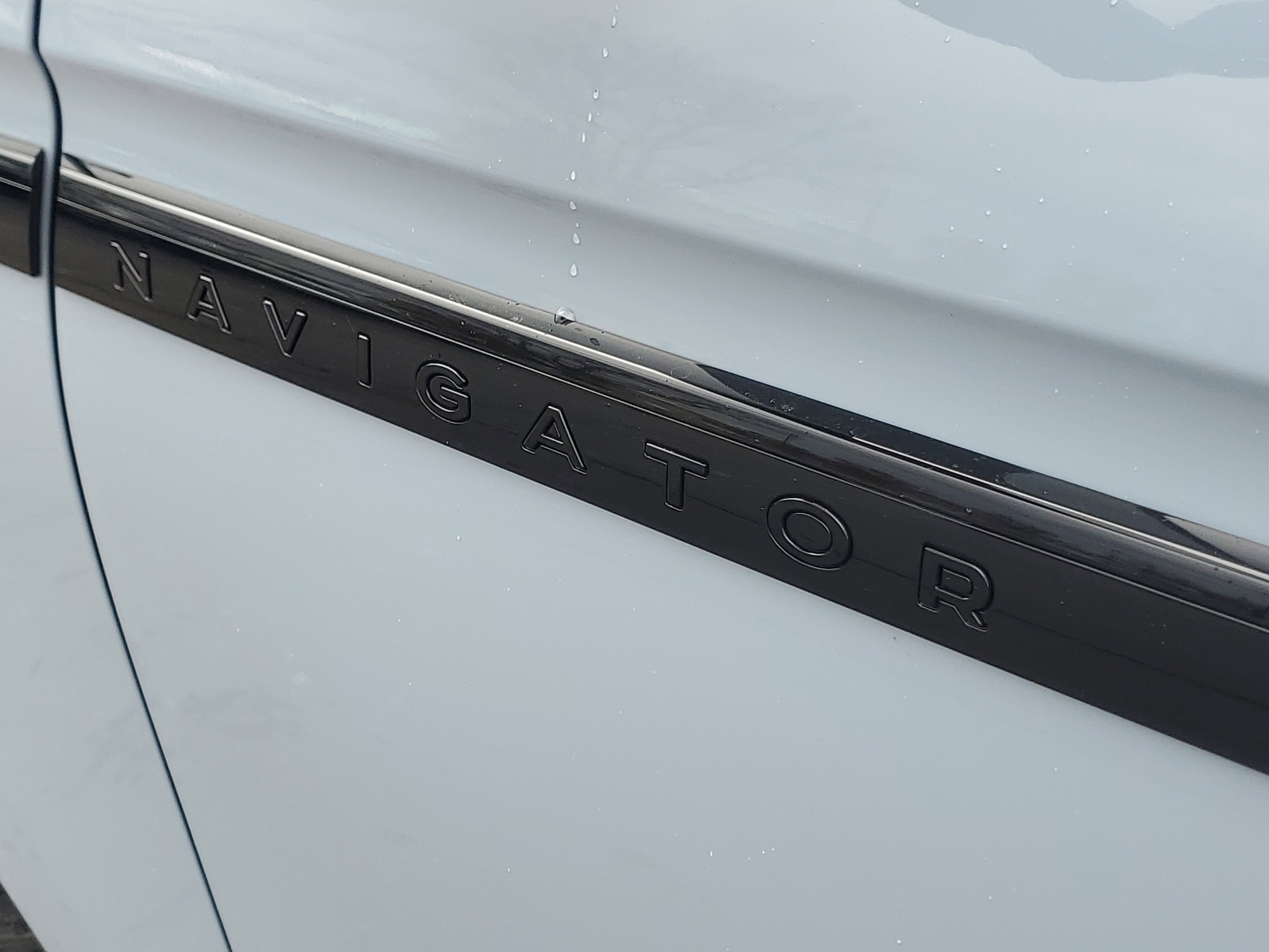 New 2025 Lincoln Navigator L Reserve w/ Jet Appearance Package image 7