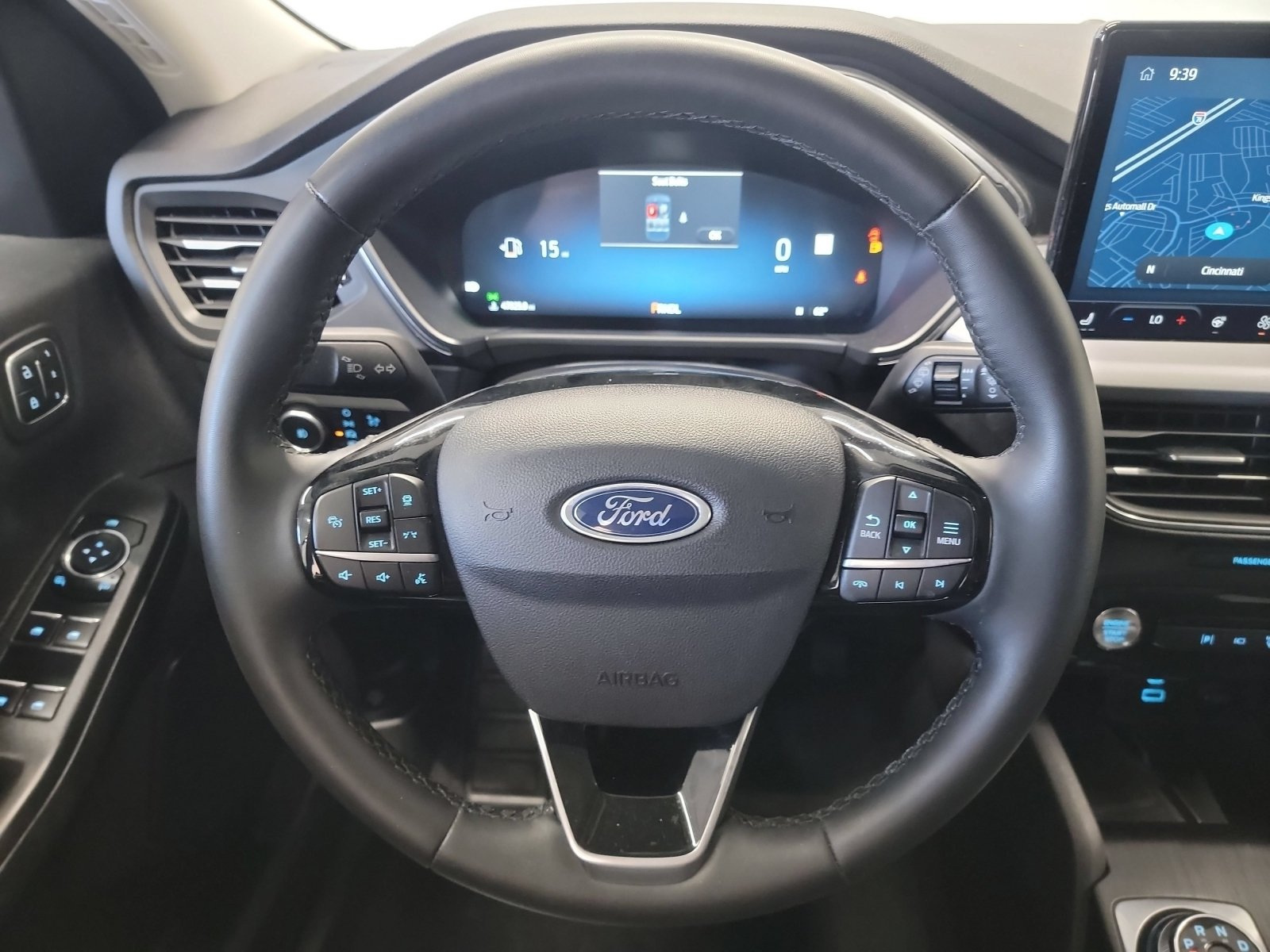 Used 2023 Ford Escape Platinum AWD/4WD image 17