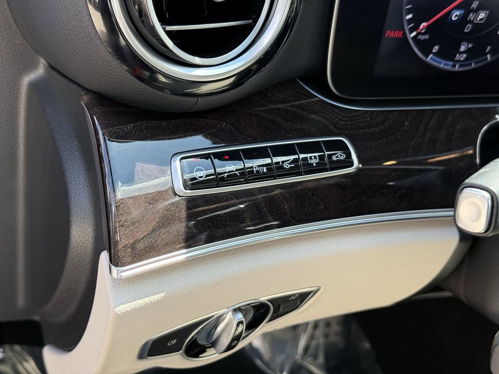 Certified 2017 Mercedes-Benz E 43 AMG 4MATIC Sedan image 17
