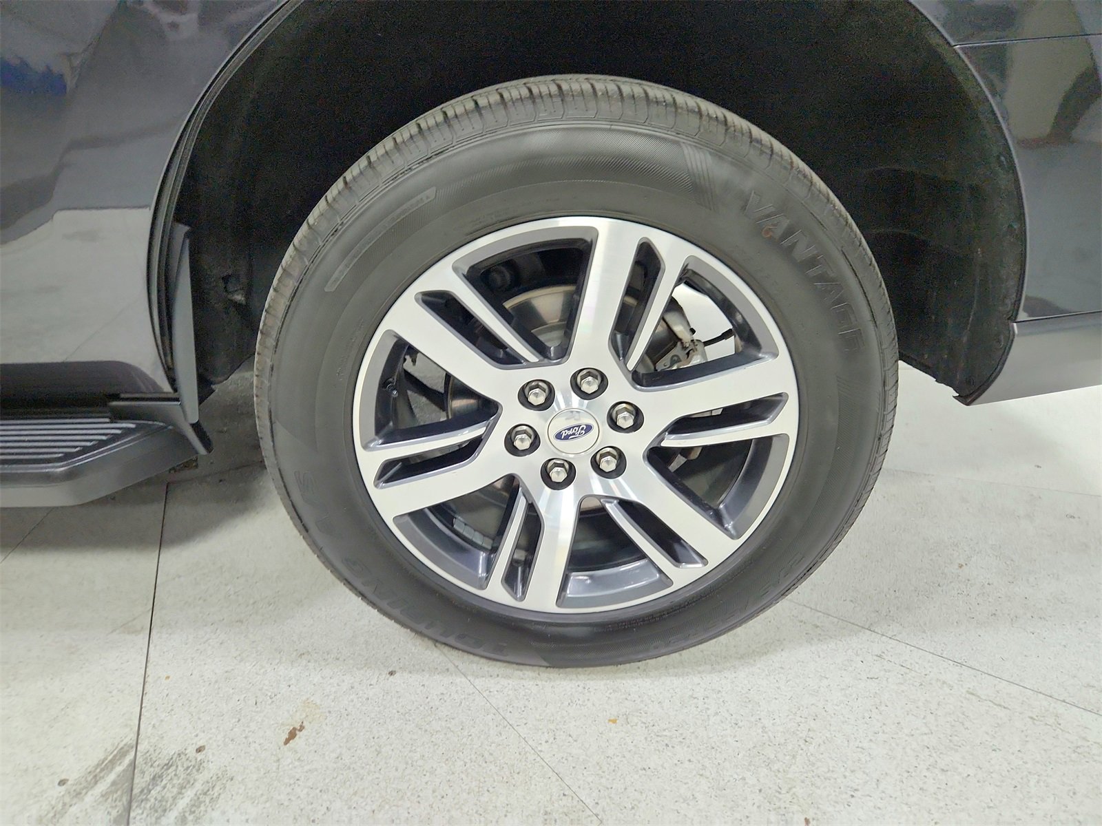 Used 2024 Ford Expedition Limited image 51