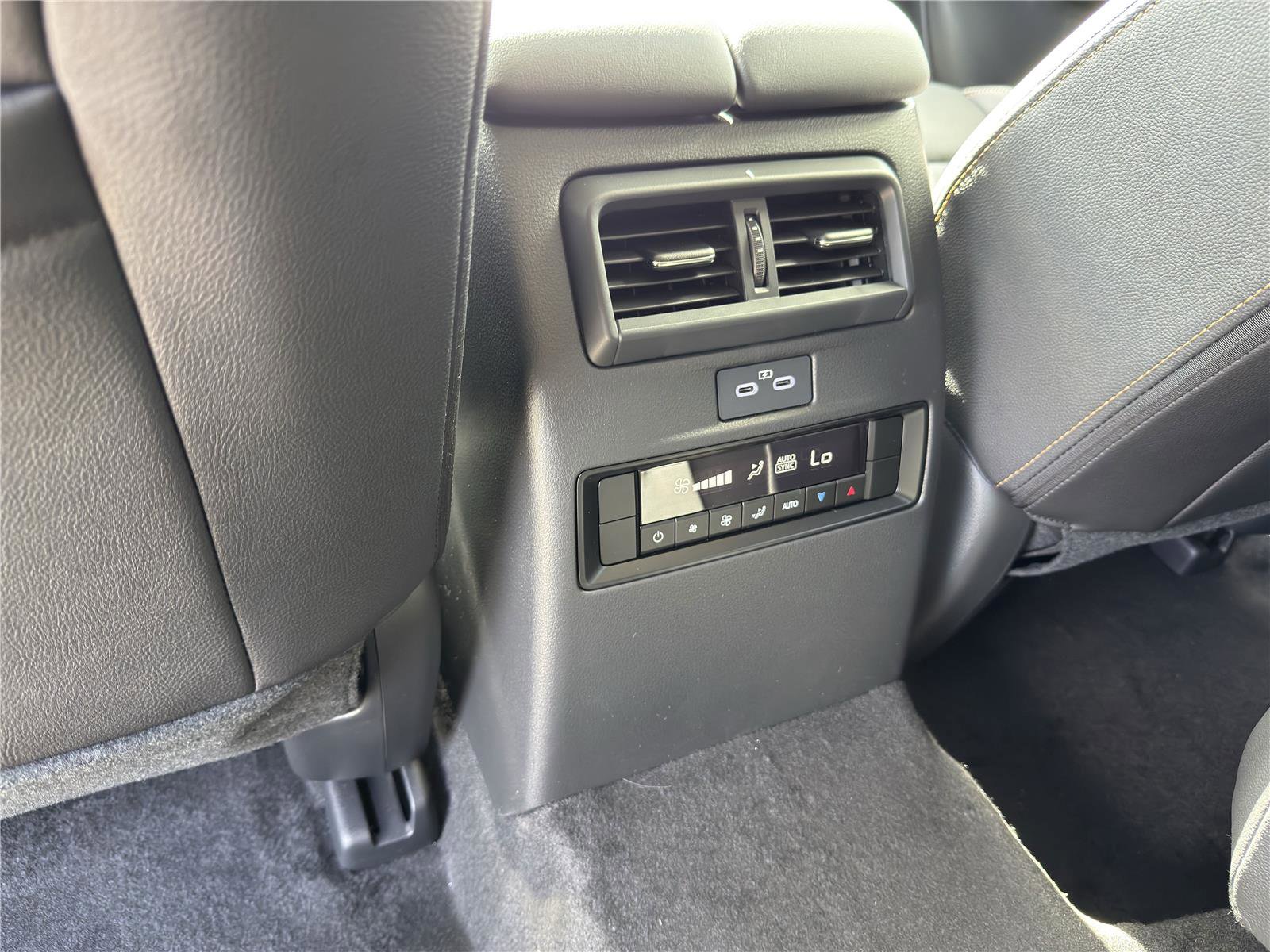 New 2026 MAZDA CX-90 3.3 Turbo w/ Select Package image 12