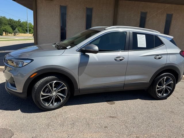Used 2023 Buick Encore GX Select FWD image 3