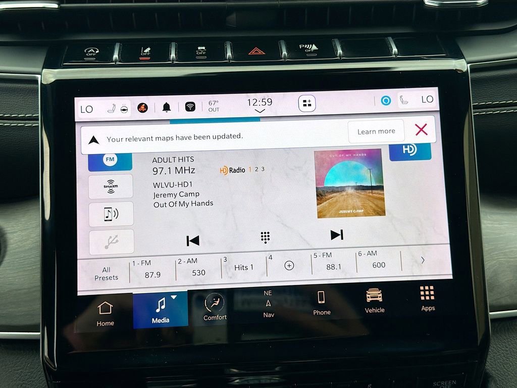 Used 2024 Jeep Grand Cherokee Limited image 32