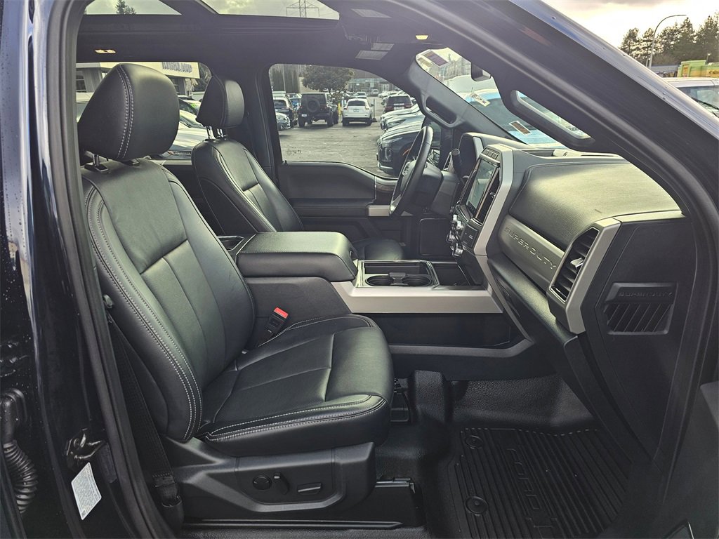 Used 2022 Ford F250 Lariat w/ Black Appearance Package image 10