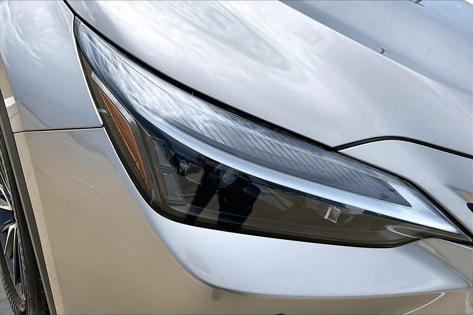 Used 2025 Lexus NX 250 FWD w/ Accessory Package (Z1) image 28