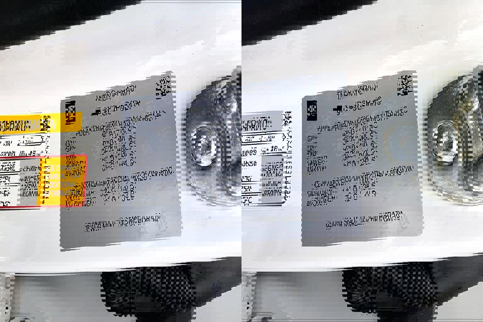 Used 2025 GMC Yukon XL Denali w/ Sun & Power Step Package image 39