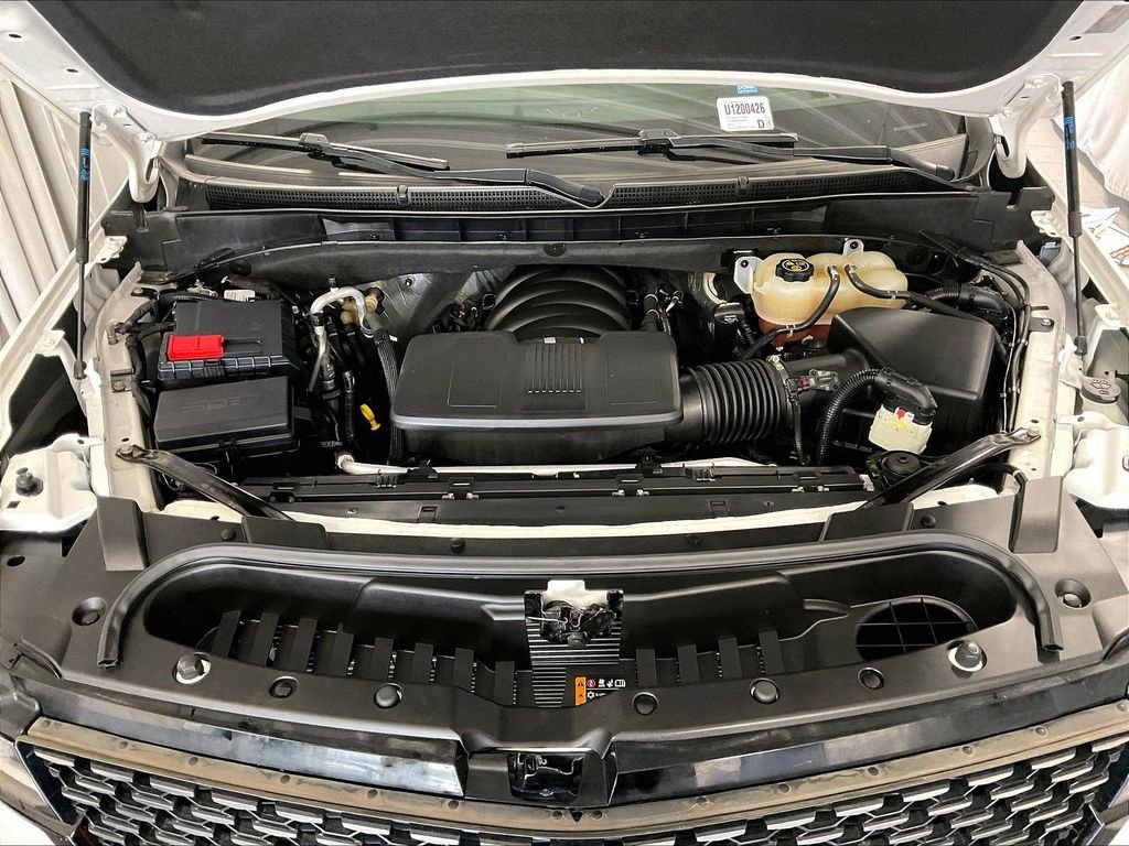 Used 2023 Cadillac Escalade Premium Luxury w/ LPO, Floor Liner Package AWD/4WD image 31