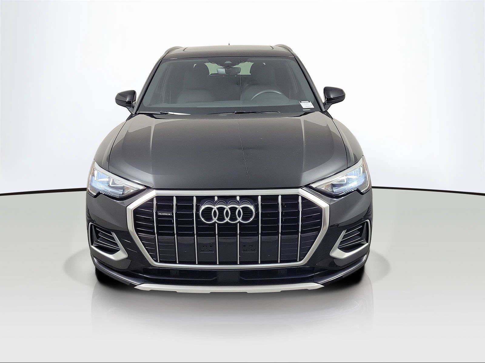 Used 2021 Audi Q3 2.0T Premium AWD/4WD image 2
