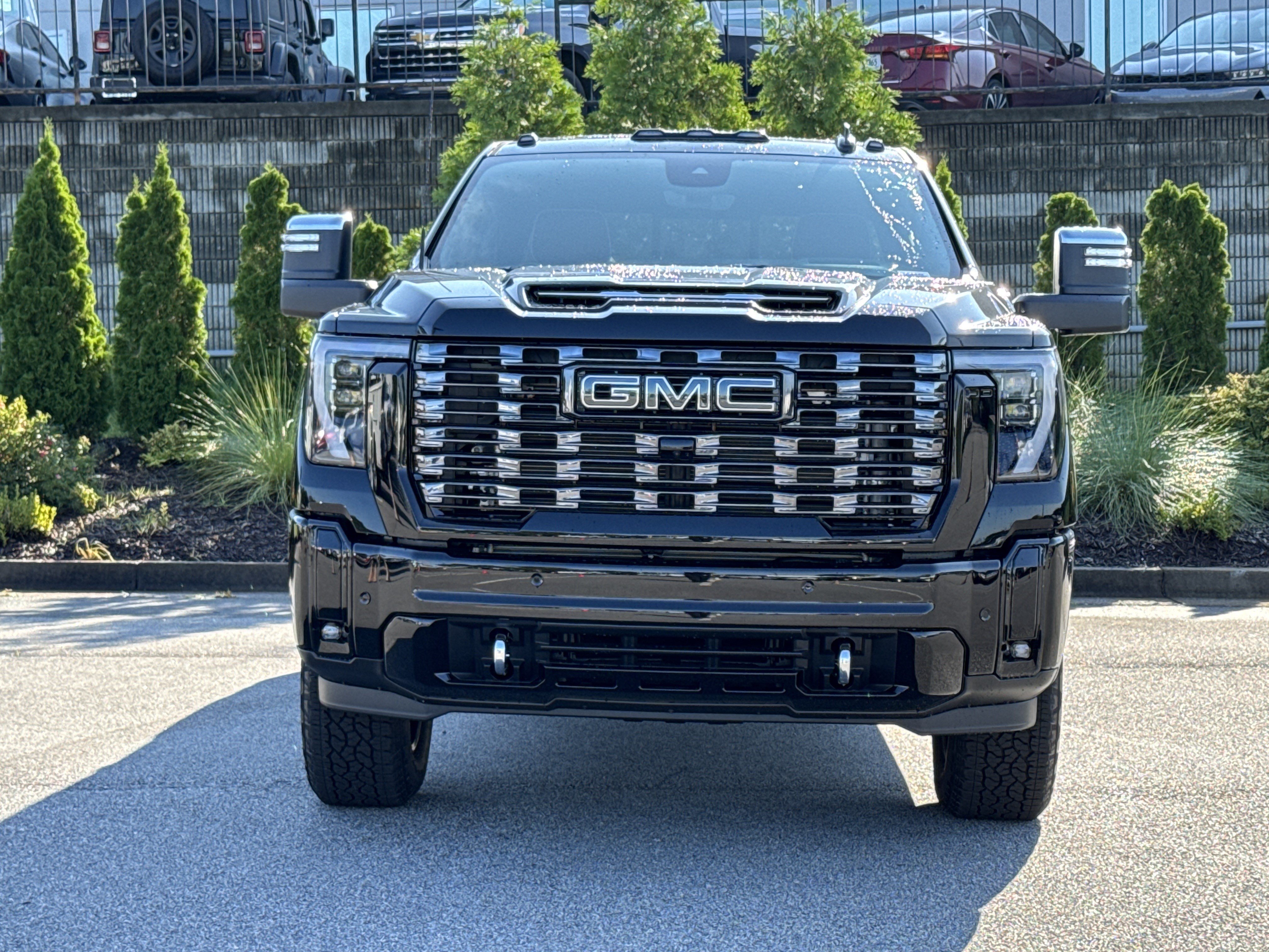 New 2026 GMC Sierra 2500 Denali Ultimate AWD/4WD image 3