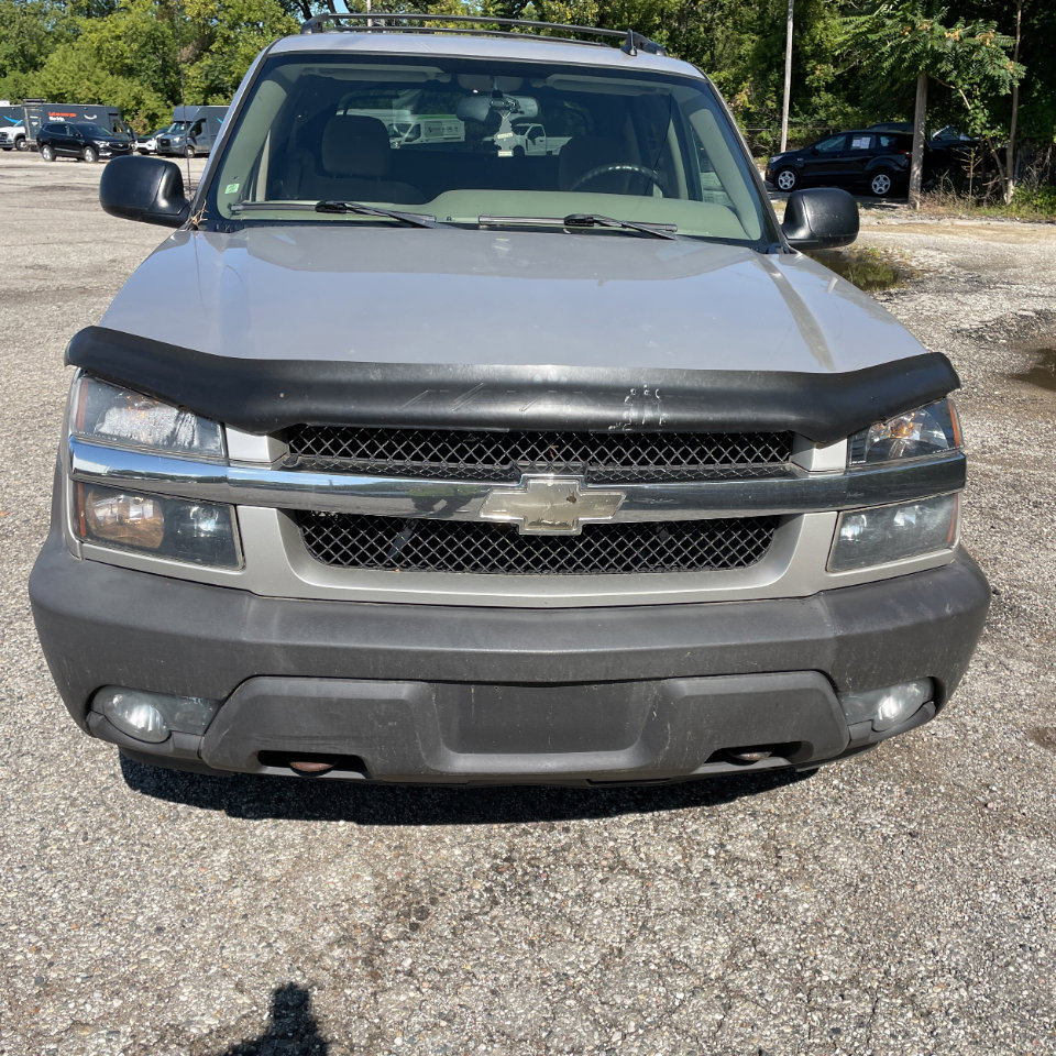 Used 2006 Chevrolet Avalanche LS image 2