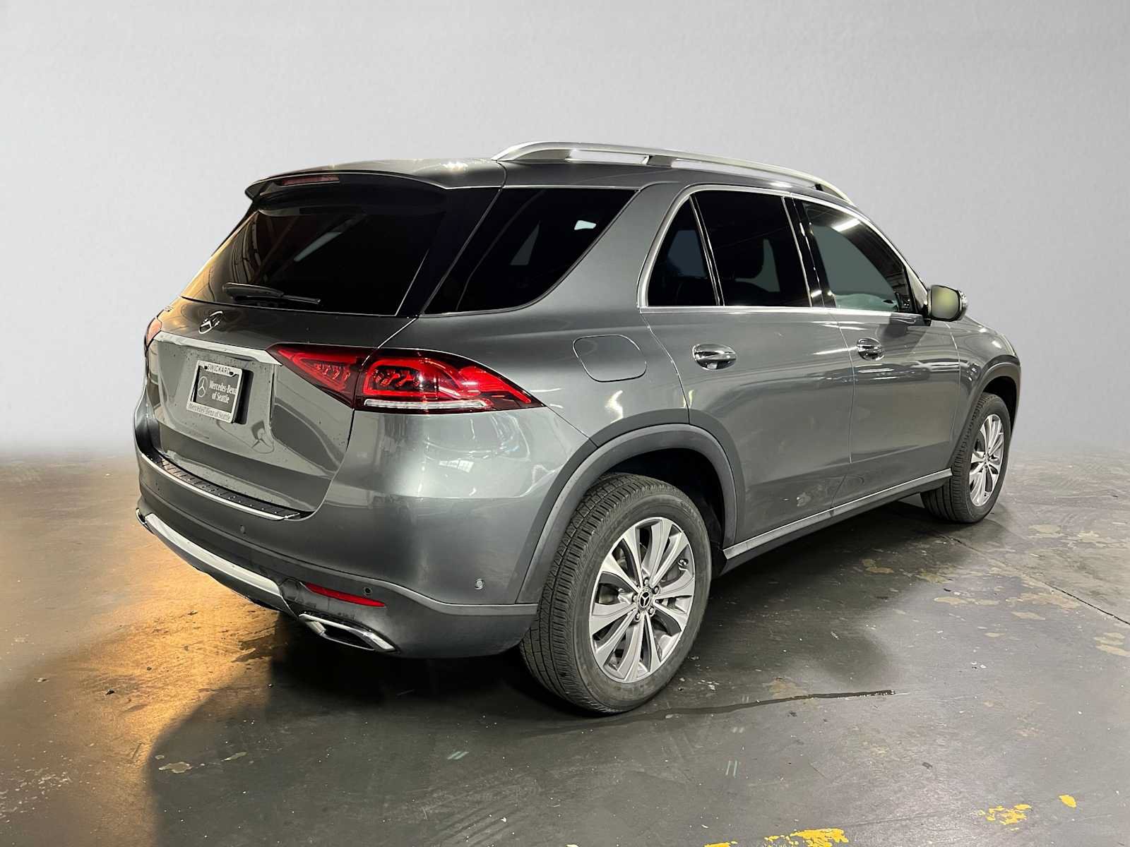 Used 2022 Mercedes-Benz GLE 350 image 3