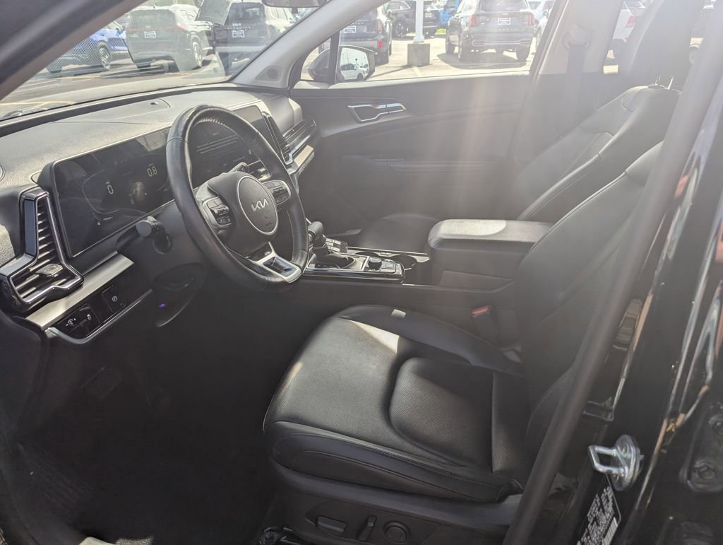 Used 2023 Kia Sportage EX AWD/4WD image 13