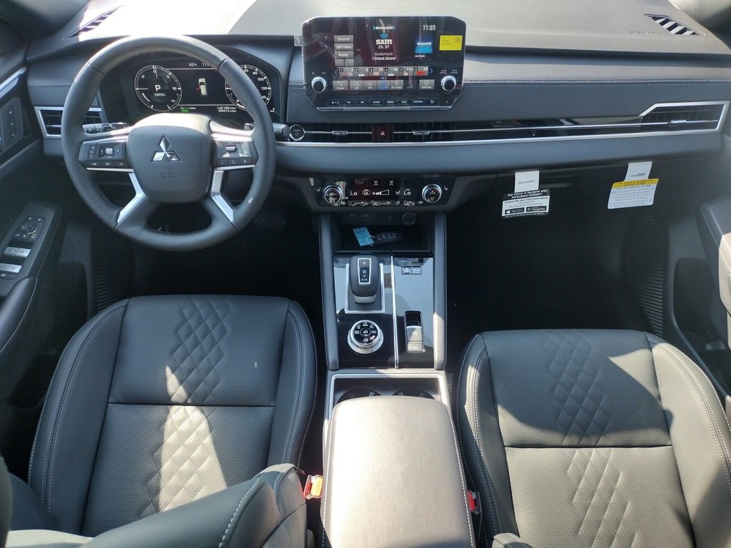 New 2025 Mitsubishi Outlander SEL Black Edition image 2