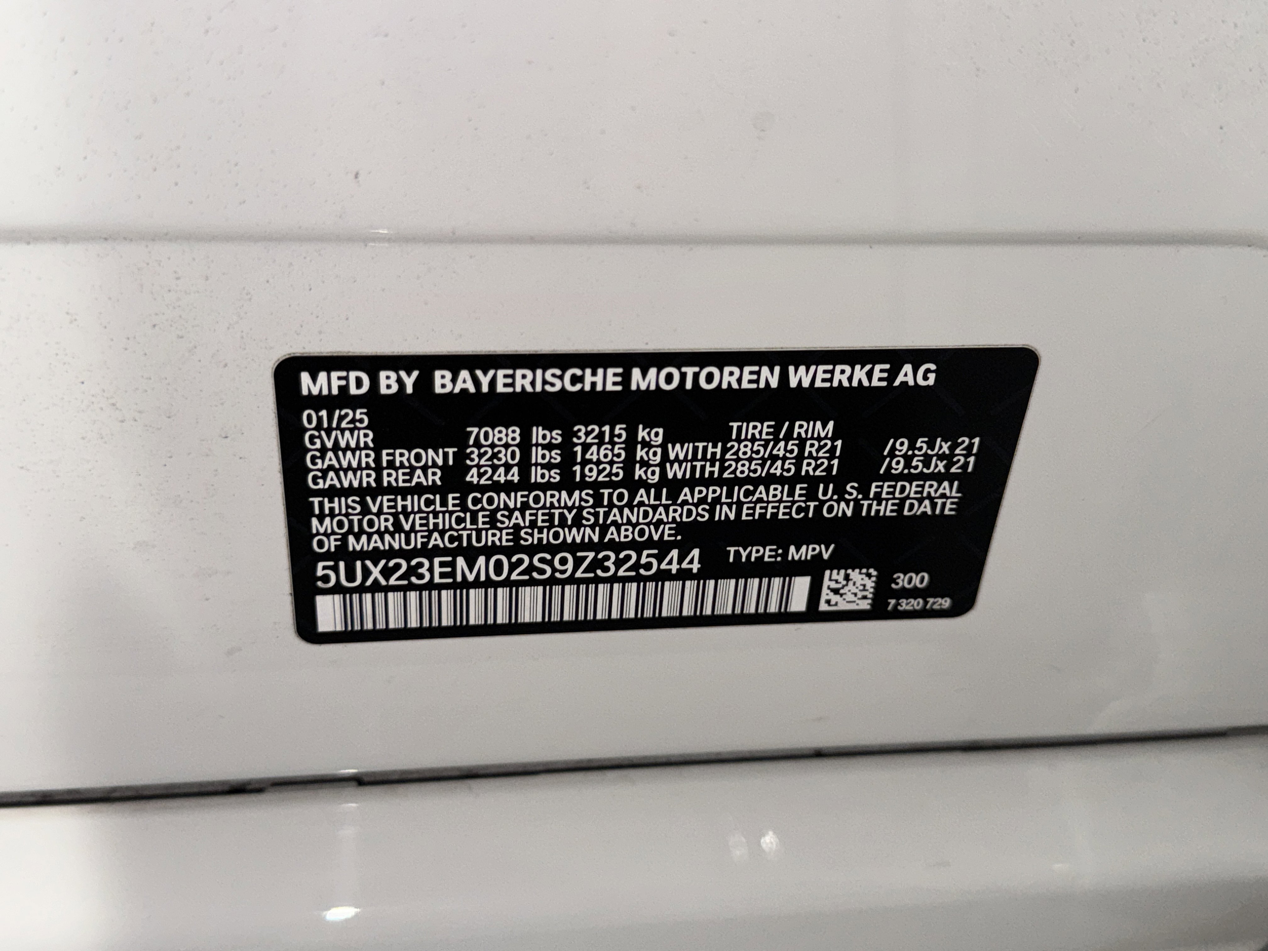 Certified 2025 BMW X7 xDrive40i w/ Premium Package image 38