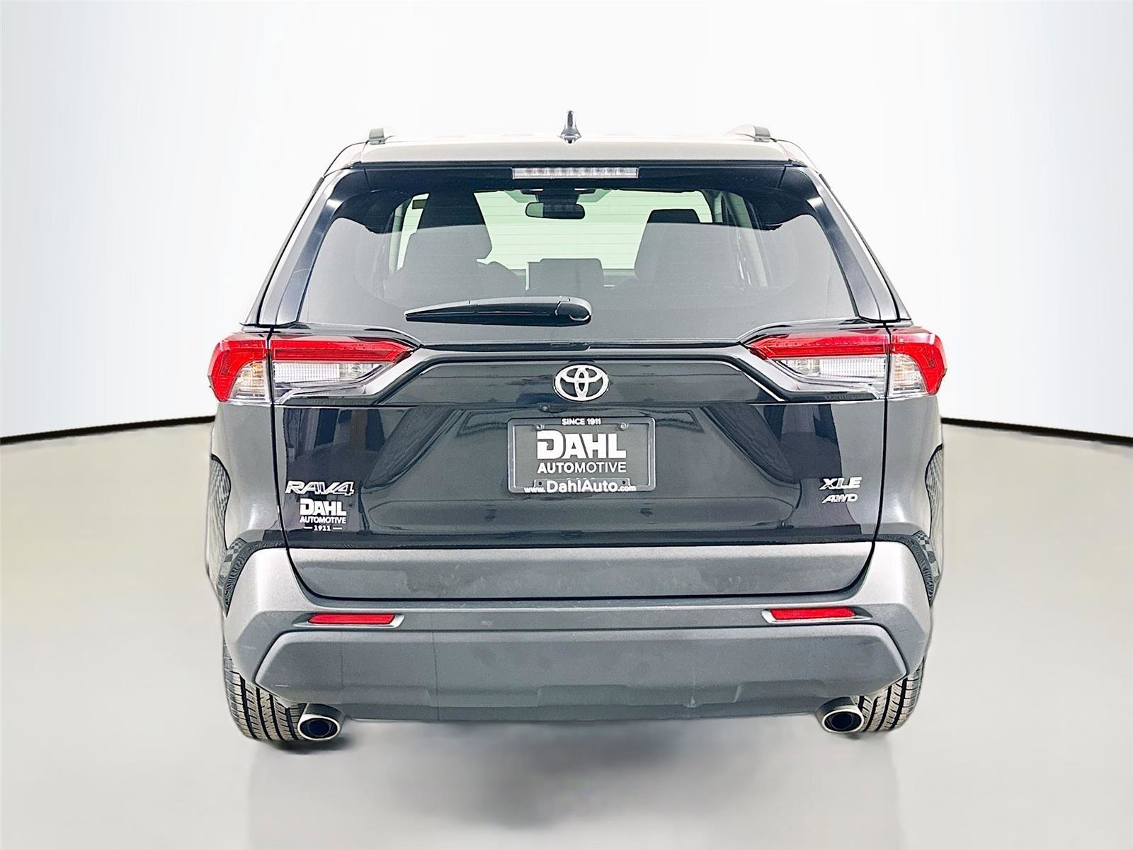 Used 2025 Toyota RAV4 XLE image 12