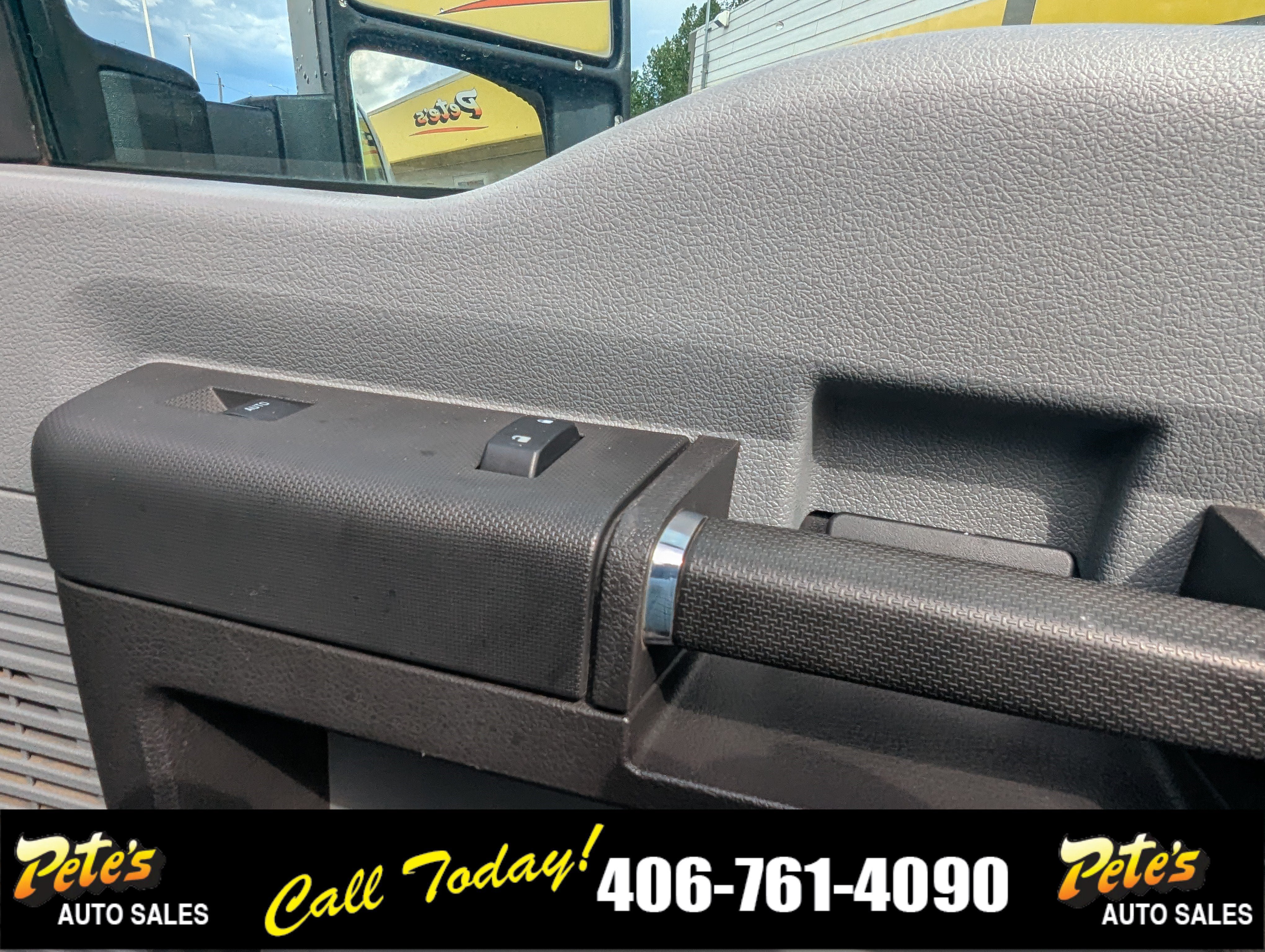 Used 2015 Ford F250 XL w/ Power Equipment Group AWD/4WD image 18