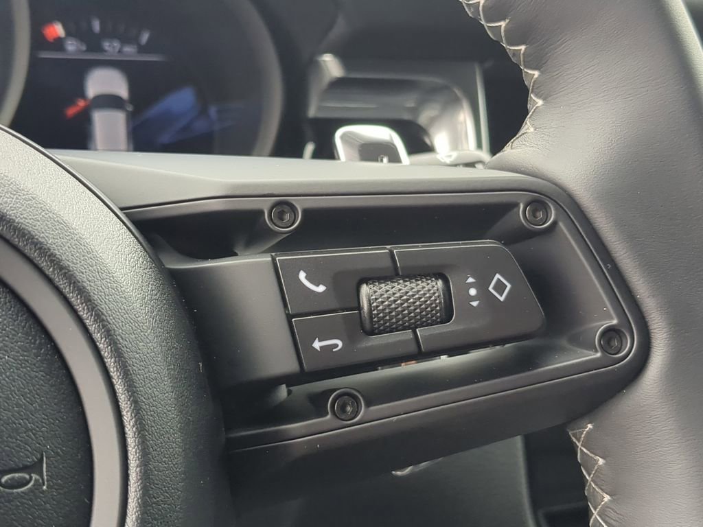 New 2026 Porsche Macan Turbo image 37