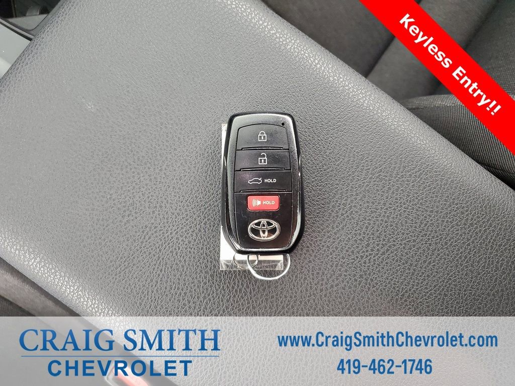 Used 2025 Toyota Camry LE image 10