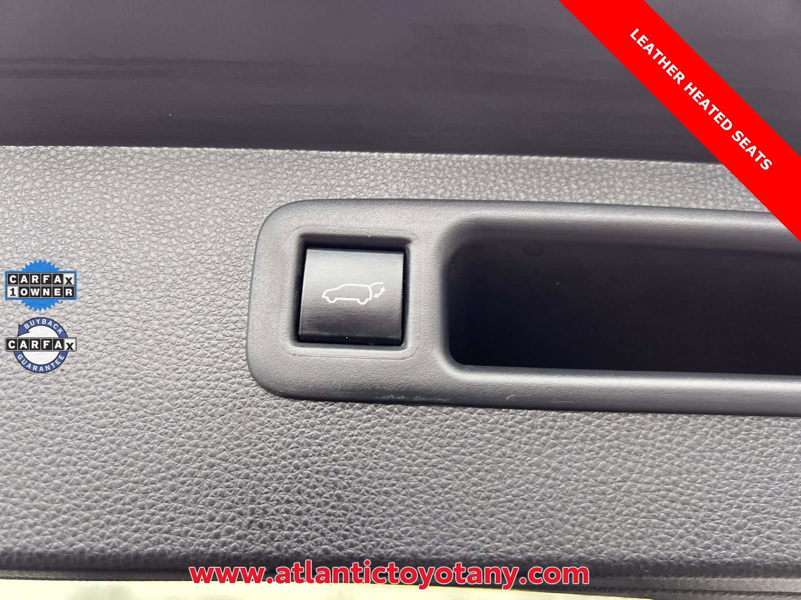 Used 2023 Toyota Highlander XLE AWD/4WD image 15