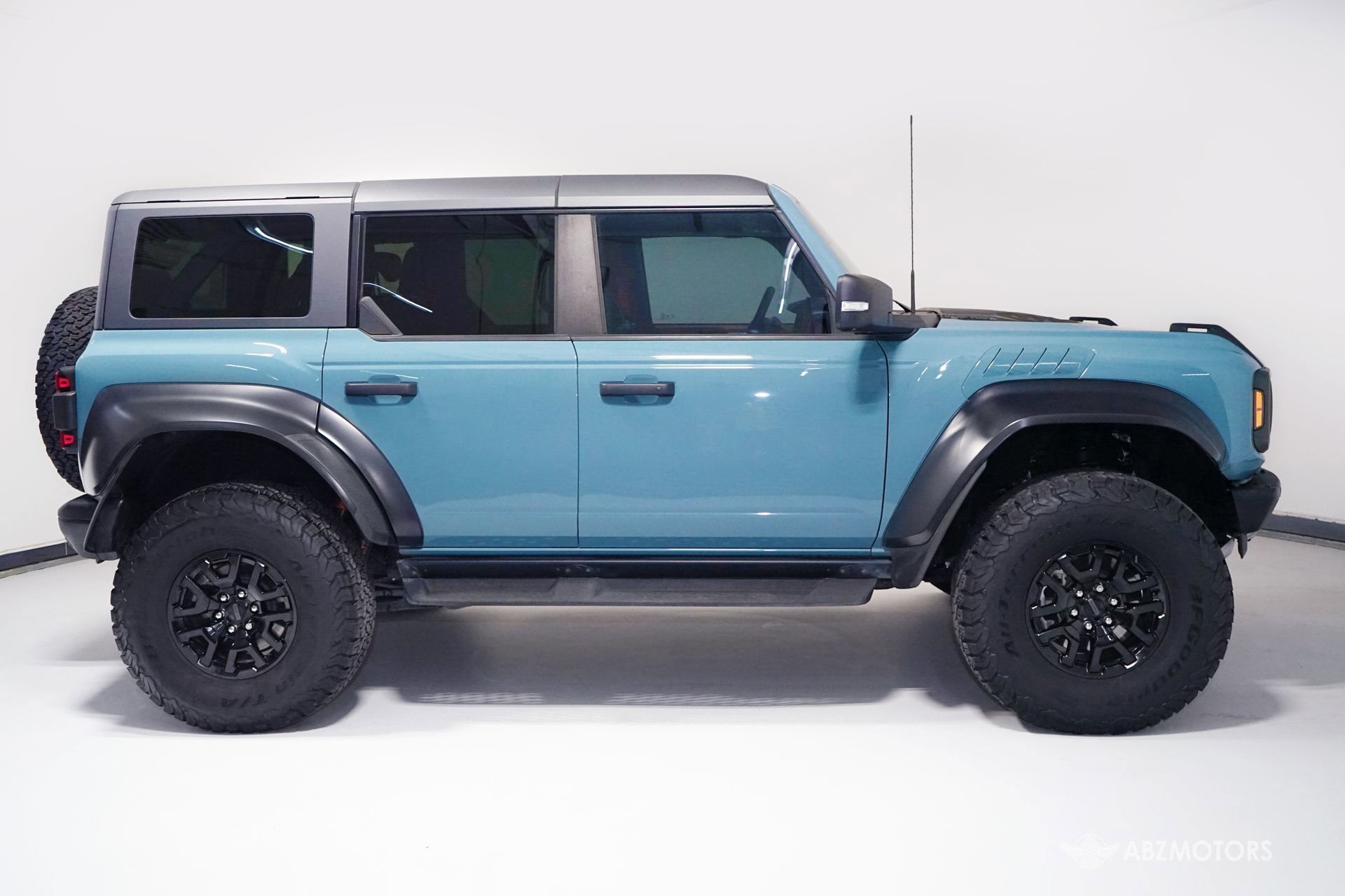 Used 2023 Ford Bronco Raptor image 4