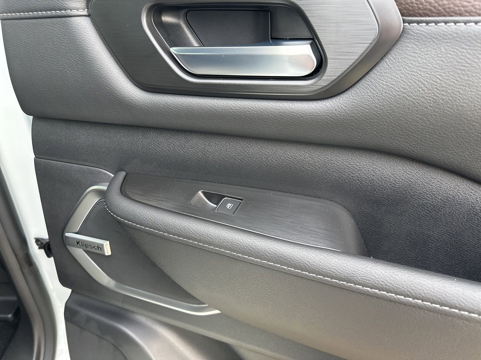 New 2026 Nissan Armada Platinum Reserve image 38