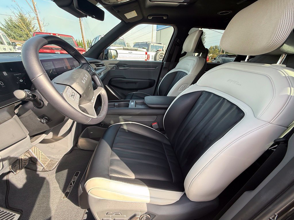 Used 2024 Kia EV9 GT-Line AWD/4WD image 14