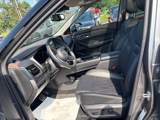 Used 2023 Nissan Rogue Platinum AWD/4WD image 8
