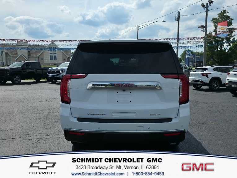 Used 2022 GMC Yukon XL SLT w/ SLT Premium Package AWD/4WD image 6