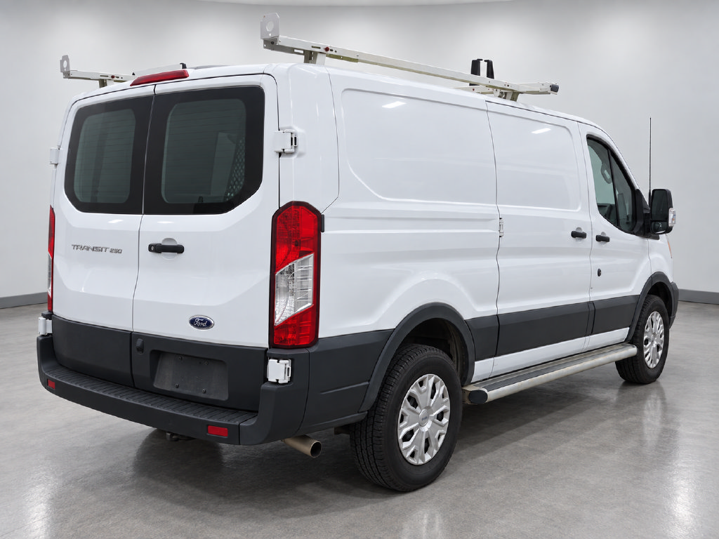 Used 2021 Ford Transit 250 Low Roof w/ Exterior Upgrade Package RWD image 4