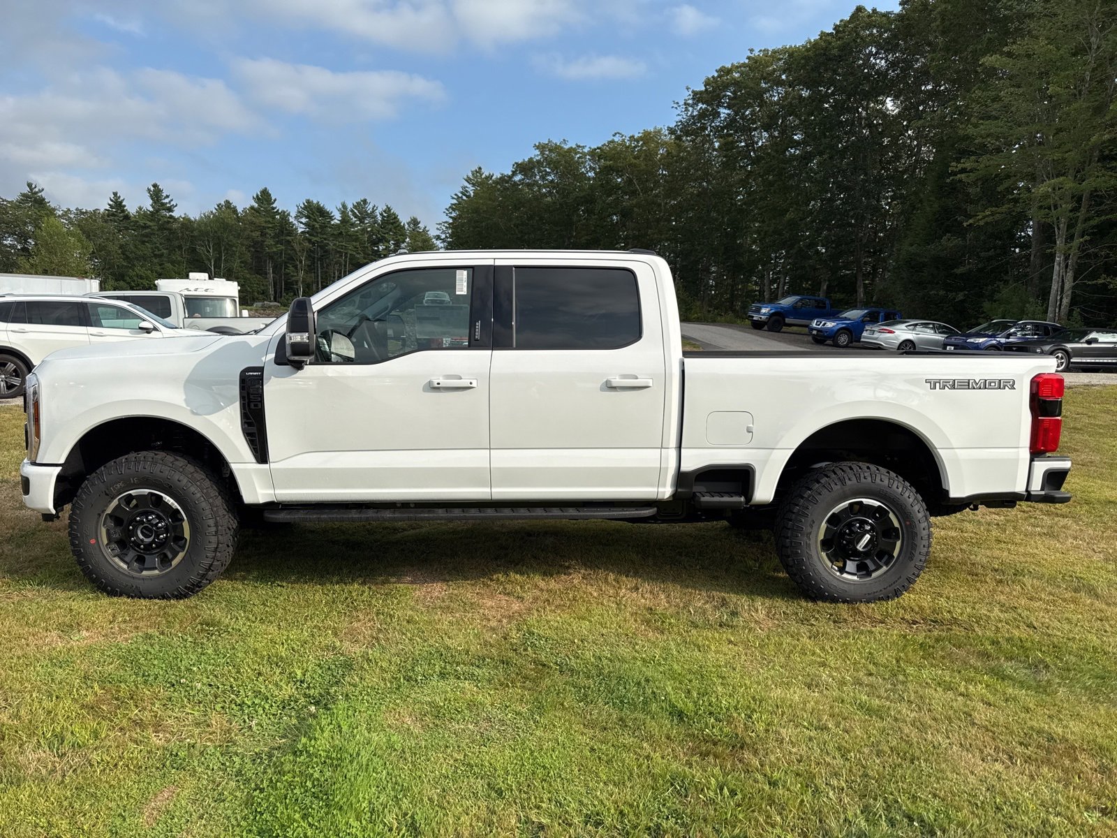New 2026 Ford F350 4x4 Crew Cab Super Duty image 4
